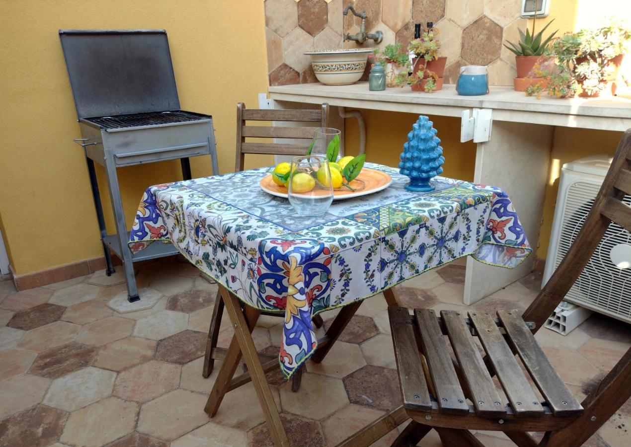 Ragusa Exclusive Flat With Terrace & Bbq Εξωτερικό φωτογραφία
