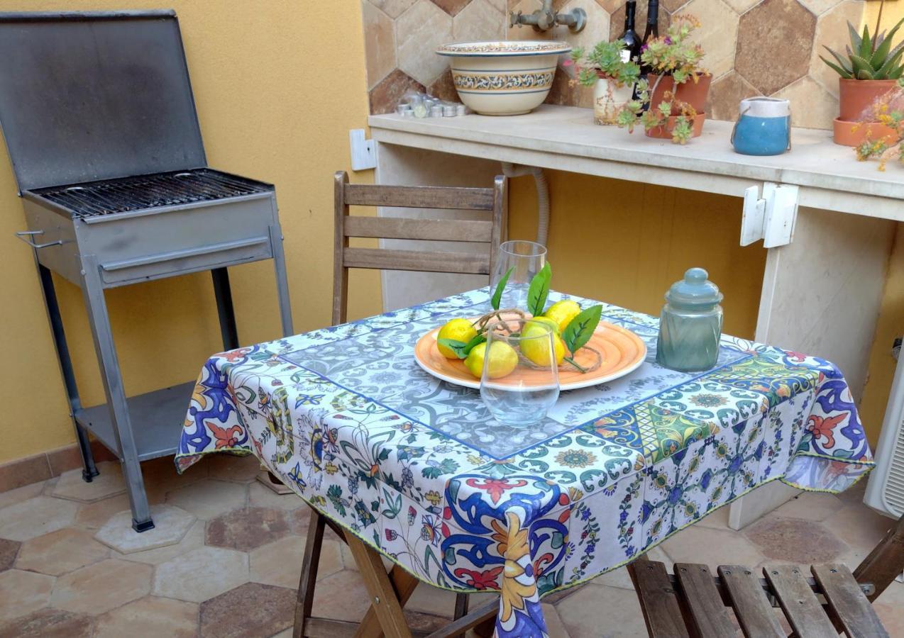 Ragusa Exclusive Flat With Terrace & Bbq Εξωτερικό φωτογραφία