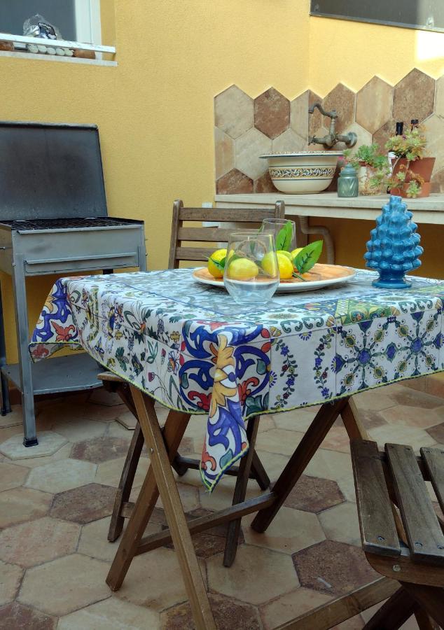 Ragusa Exclusive Flat With Terrace & Bbq Εξωτερικό φωτογραφία